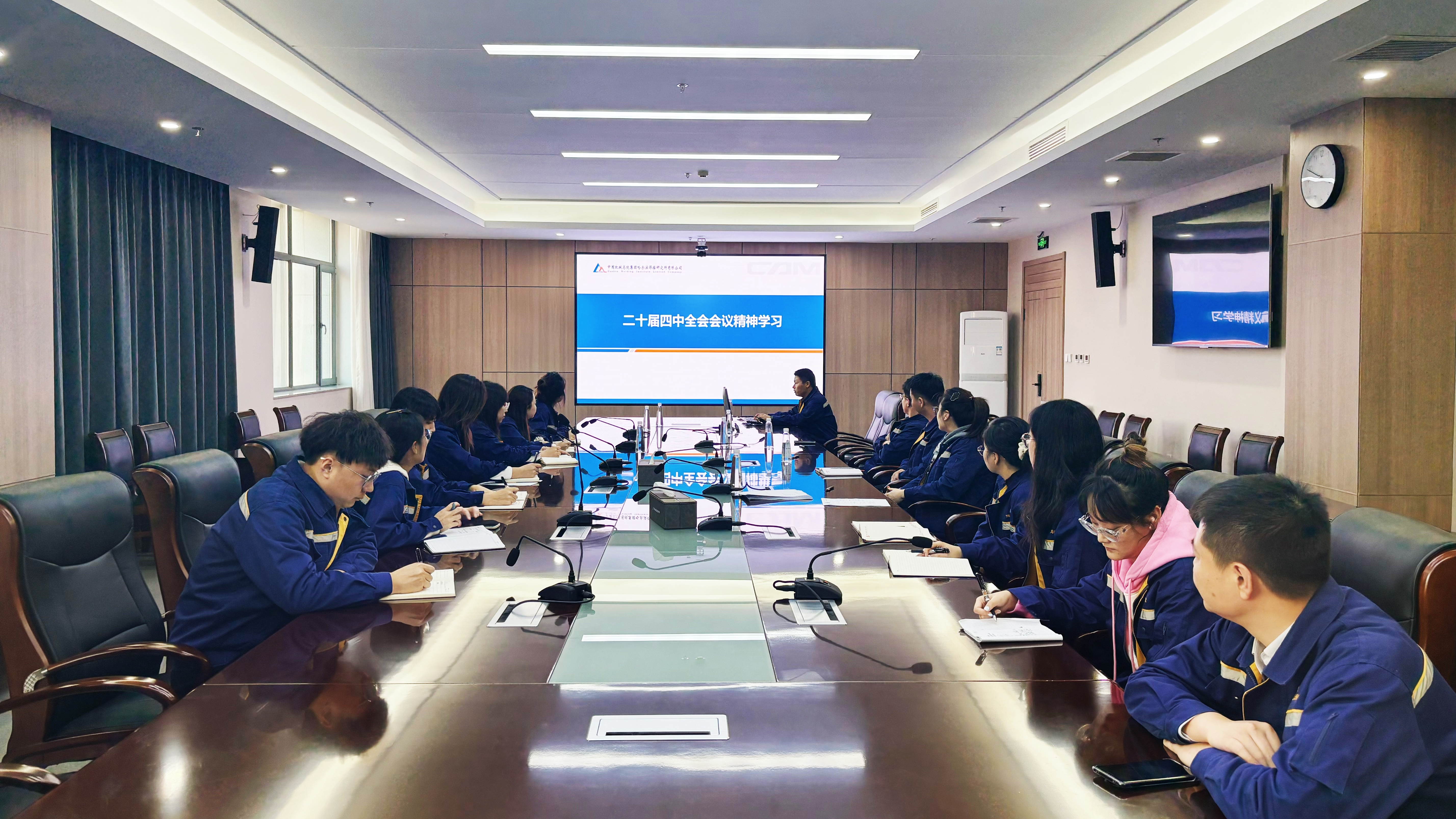 11.機關(guān)二.jpg 11.機關(guān)二.jpg